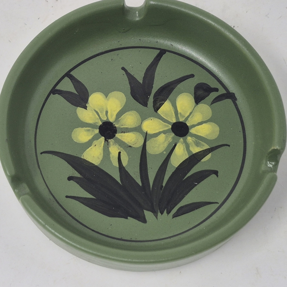 Vintage Green Ceramic Ashtray/Trinket Dish
